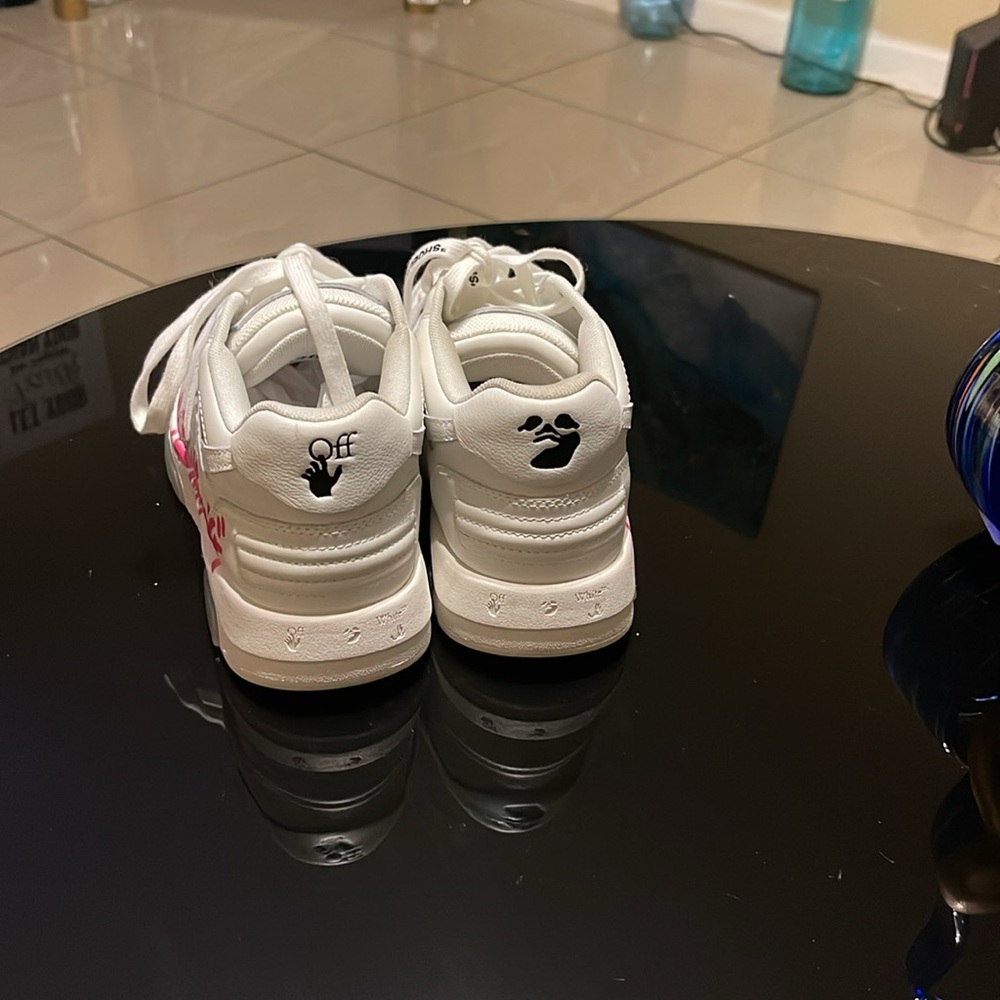 Off white - Picture 3 of 4